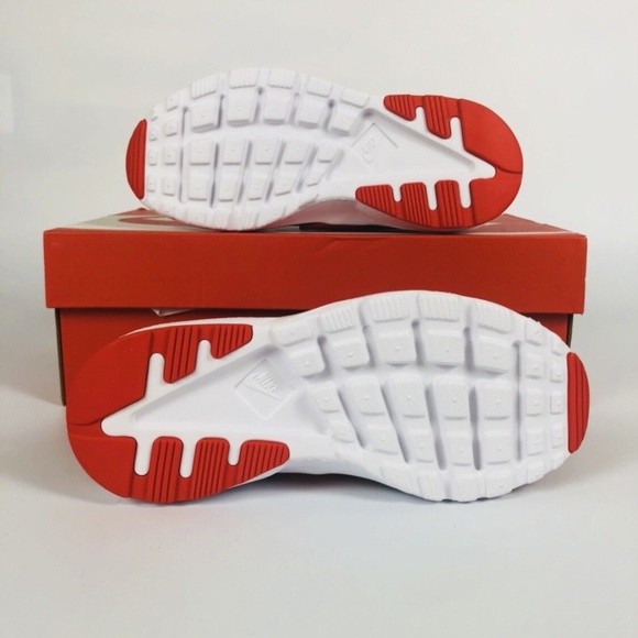 Nike Huarache Run Ultra QS - Picture 6 of 6